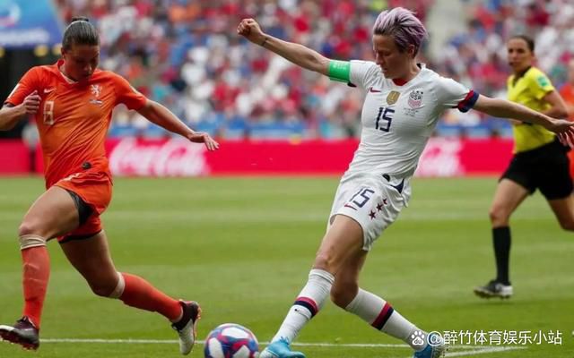 美女扒开内裤让男人爽