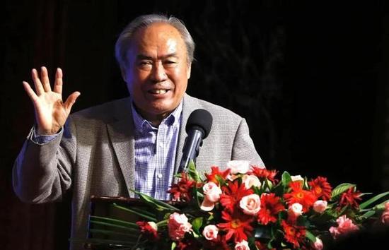 农村少妇偷人野外野战视频