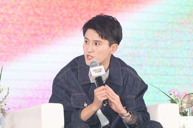 千羽熊男同性恋壮熊视频